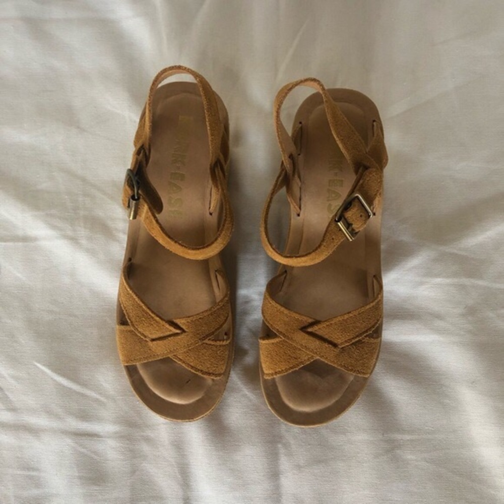 Suede platform sandals